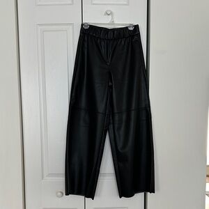 BANANA REPUBLIC BLACK VEGAN LEATHER PULL ON WIDE LEG PANTS NWT SIZE XSMALL